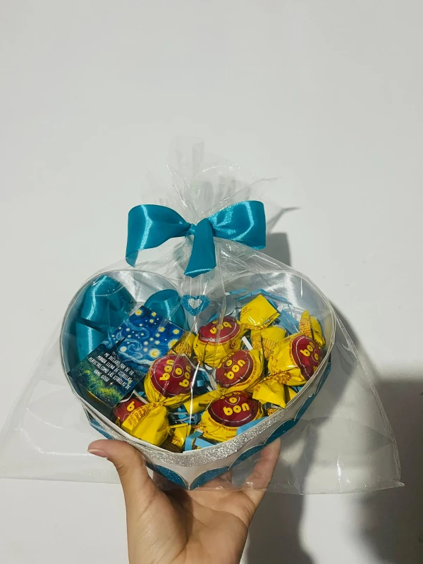 🍫Caja de bombones🎁's foto | Tienda Colosal |  BizneCubano